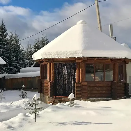 Apartment Lavanda окремий з каміном
