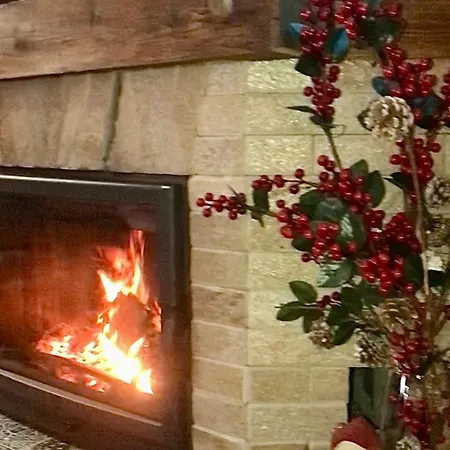 Daire Lavanda окремий з каміном *